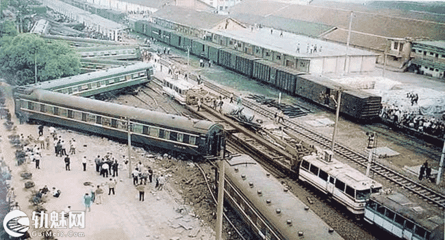 1997年“4.29”京广线荣家湾重大铁路事故详细调查回顾(视频)